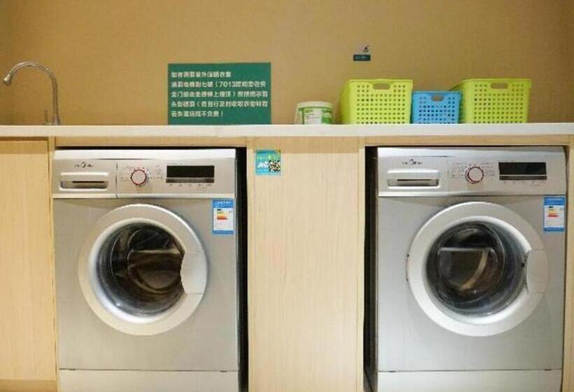 בית מלון כפרי City Comfort Inn Dongguan Shijie Jiarong Shopping Plaza