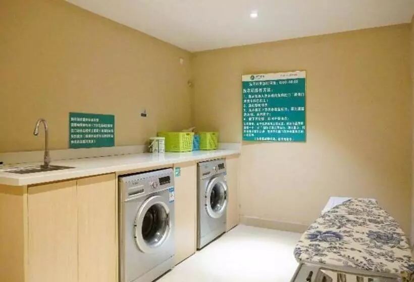 Hotelli City Comfort Inn Dongguan Shijie Jiarong Shopping Plaza