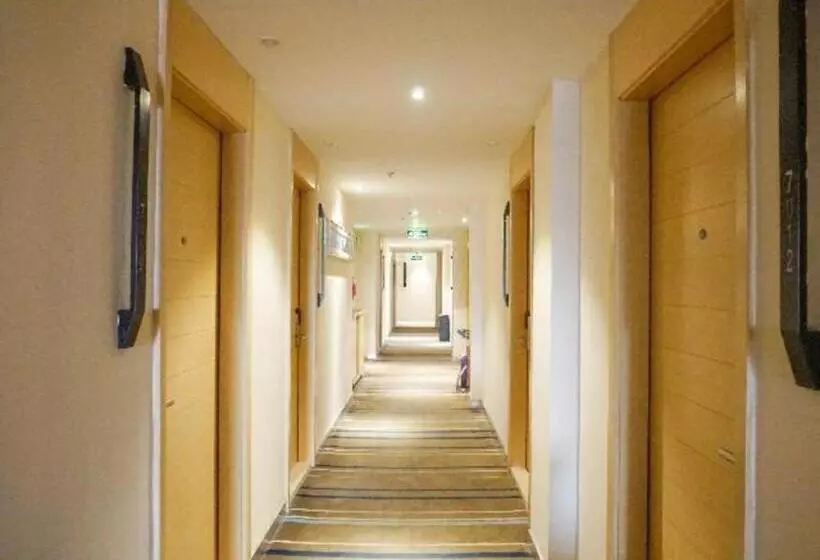 Hotelli City Comfort Inn Dongguan Shijie Jiarong Shopping Plaza