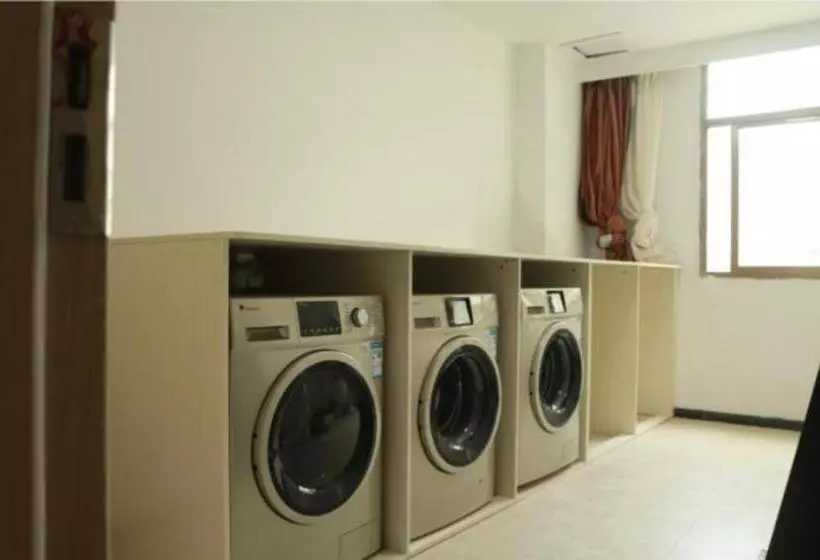 Hotelli City Comfort Inn Fuzhou Wanda Plaza Gandong Motor City