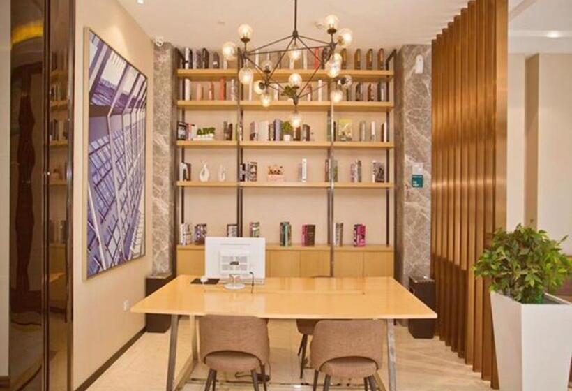 فندق City Comfort Inn Guanghan Sanxingdui Bailun Plaza