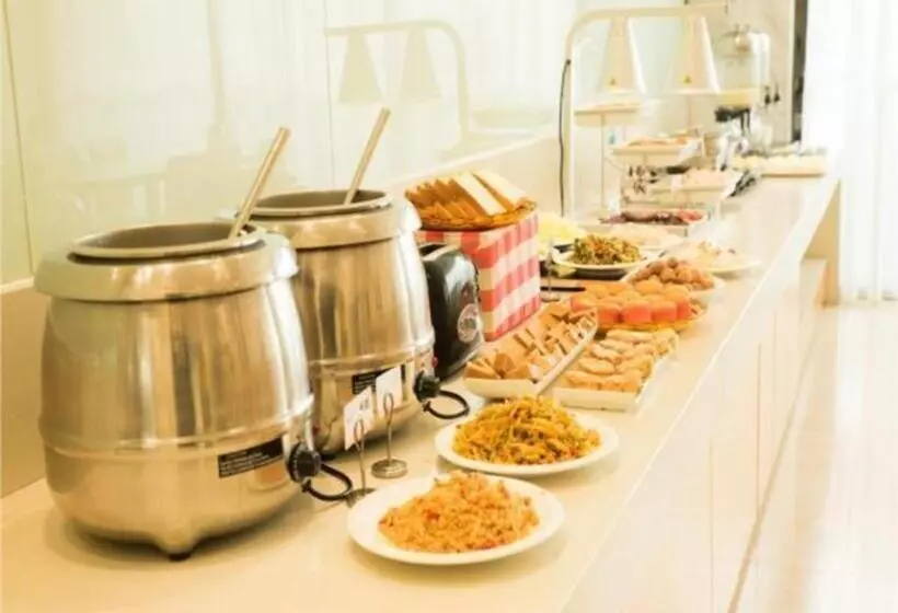 ホテル City Comfort Inn Hechi Yizhou Erqiao