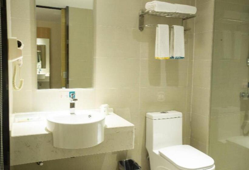 בית מלון כפרי City Comfort Inn Huanggang Tuanfeng Passenger