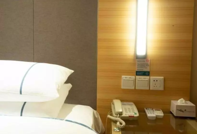 Hotelli City Comfort Inn Huanggang Tuanfeng Passenger