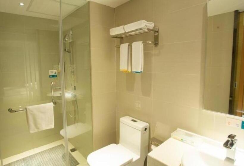 בית מלון כפרי City Comfort Inn Huanggang Tuanfeng Passenger