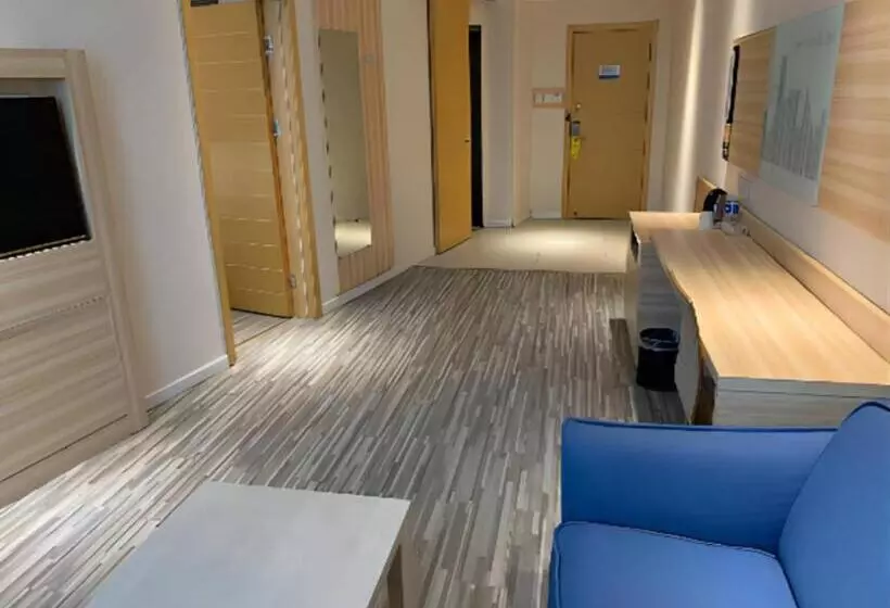 Hotelli City Comfort Inn Huanggang Tuanfeng Passenger