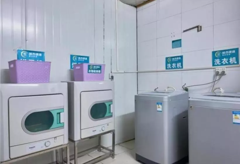 Hotelli City Comfort Inn Liuzhou Baisha Bus Station Shengli Barbecue City