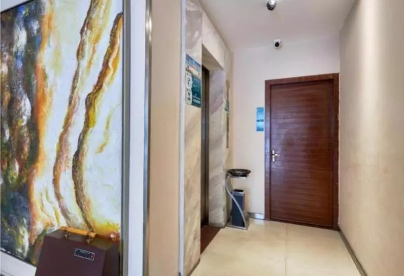 Hotelli City Comfort Inn Liuzhou Baisha Bus Station Shengli Barbecue City