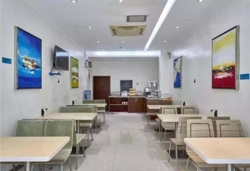 Hotelli City Comfort Inn Liuzhou Baisha Bus Station Shengli Barbecue City