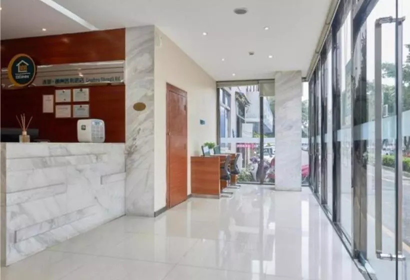 Hotelli City Comfort Inn Liuzhou Baisha Bus Station Shengli Barbecue City