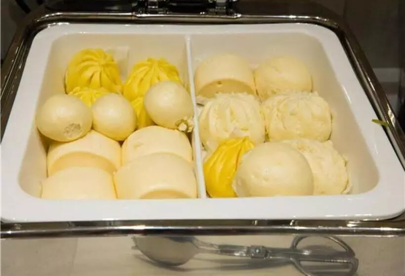 Hotelli City Comfort Inn Maoming Shuidong Wanda Plaza Government