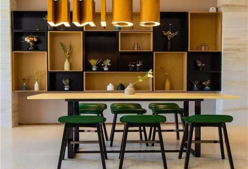 Hotelli City Comfort Inn Maoming Shuidong Wanda Plaza Government