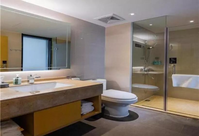 Hotelli City Comfort Inn Maoming Shuidong Wanda Plaza Government