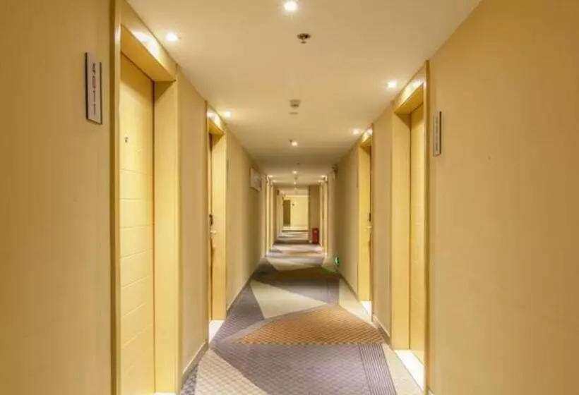هتل City Comfort Inn Wuhan Houhu Avenue