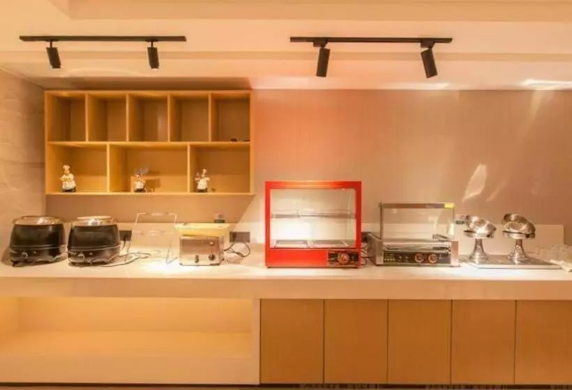 هتل City Comfort Inn Wuhan Houhu Avenue