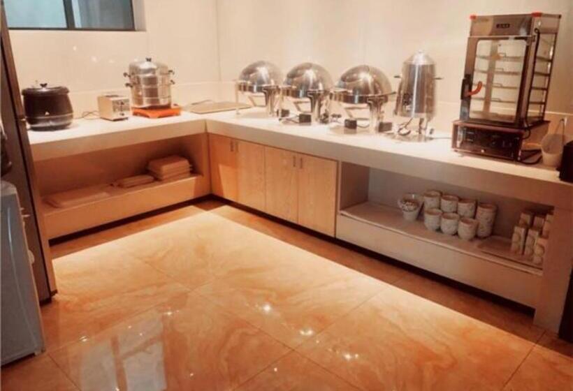 בית מלון כפרי City Comfort Inn Zhuhai Jinwan Hangkong Xincheng