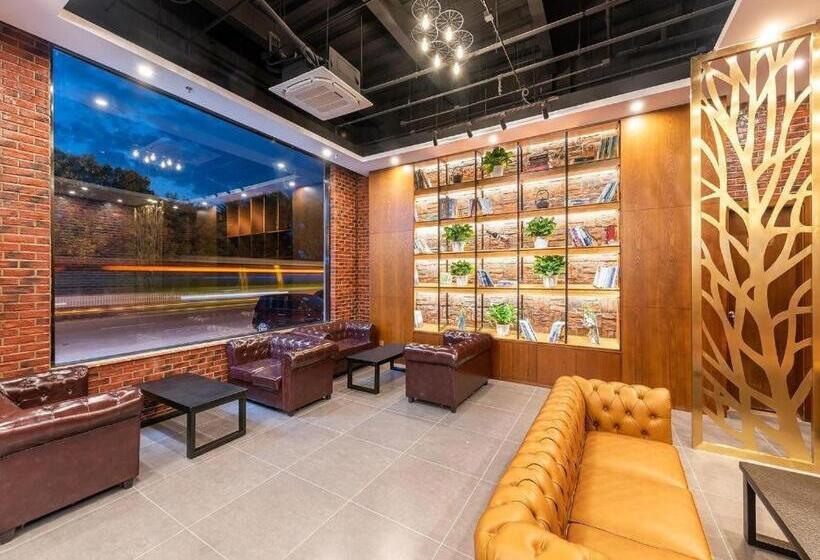 Hotel James Joyce Coffetel Beijing Changping Dongguang Metro Statino University City