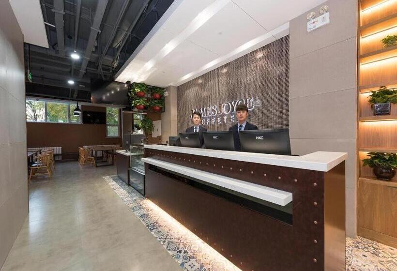 Hotel James Joyce Coffetel Beijing South Station Xingong Metro Station Dayue Chunfengli