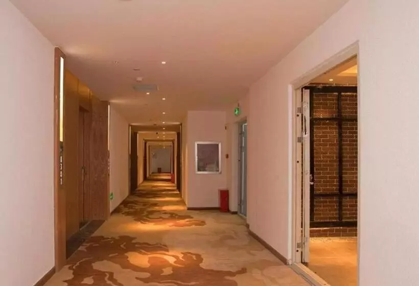 Hotelli James Joyce Coffetel Xiaogan Dawu County People S Hospital Fuxing Market