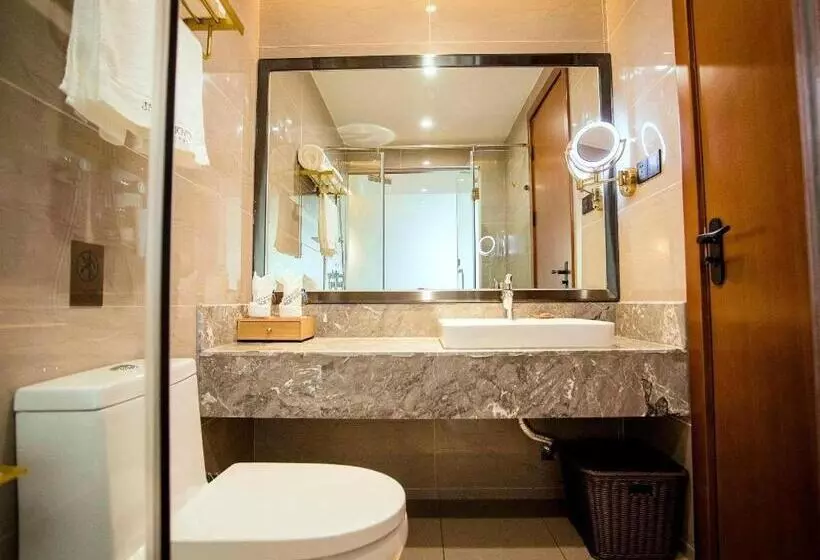 Hotelli James Joyce Coffetel Xinyang Municipal Government Railway Station