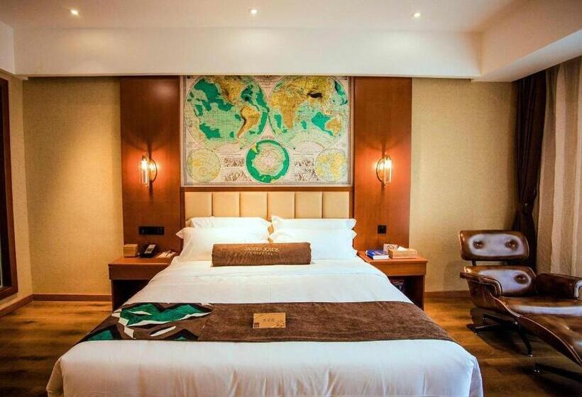 Отель James Joyce Coffetel Xinyang Municipal Government Railway Station