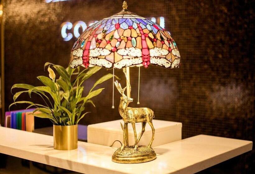 Отель James Joyce Coffetel Xinyang Municipal Government Railway Station