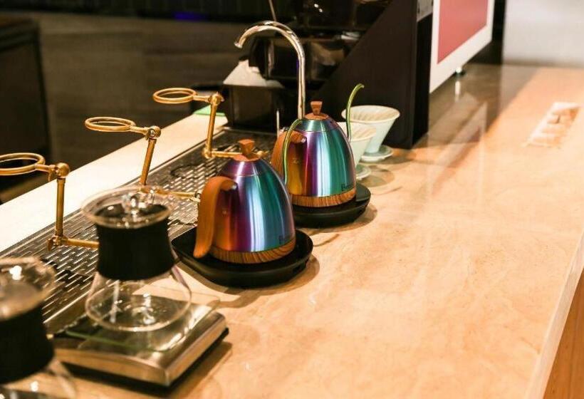 Отель James Joyce Coffetel·huai An Economic Development Zone