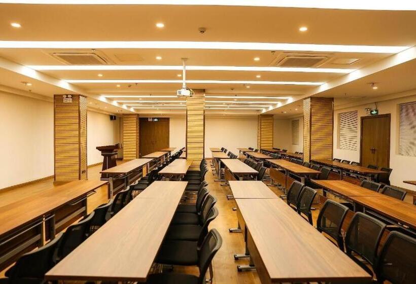 Отель James Joyce Coffetel·huai An Economic Development Zone