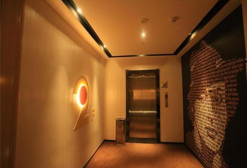 Iu Hotels Xinzhou Bus Terminal