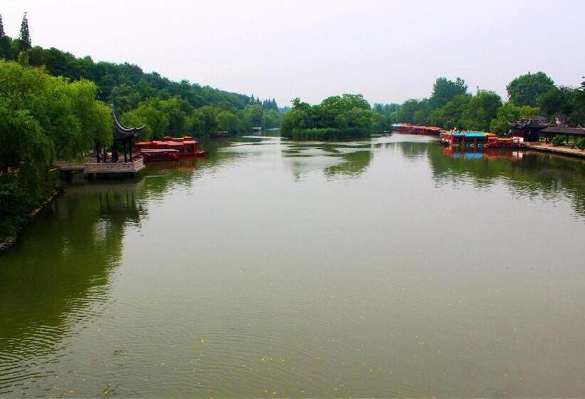 Lavande Hotel Yangzhou Guangling New City East High Speed Railway Station