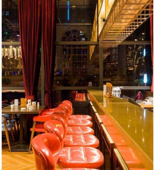 Lavande Hotel Yangzhou Guangling New City East High Speed Railway Station