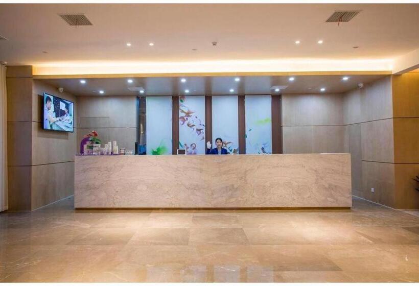 Lavande Hotel Yangzhou Guangling New City East High Speed Railway Station