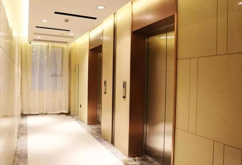 Lavande Hotel·heyuan Bavaria