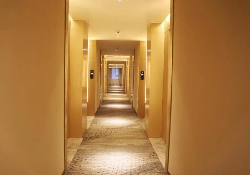 Lavande Hotel·heyuan Bavaria