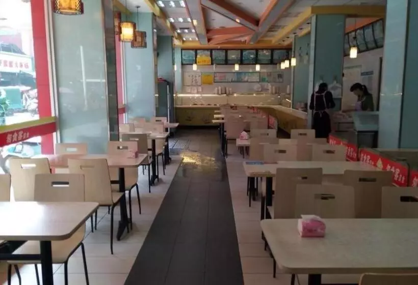 Pai Hotels·shangrao Yiyang Fang Zhimin Memorial Hall