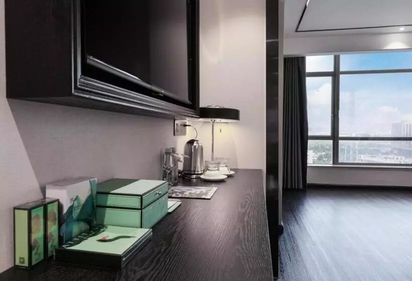 Xana Hotelle· Dongguang Chang An Binhaiwan Jian An Road