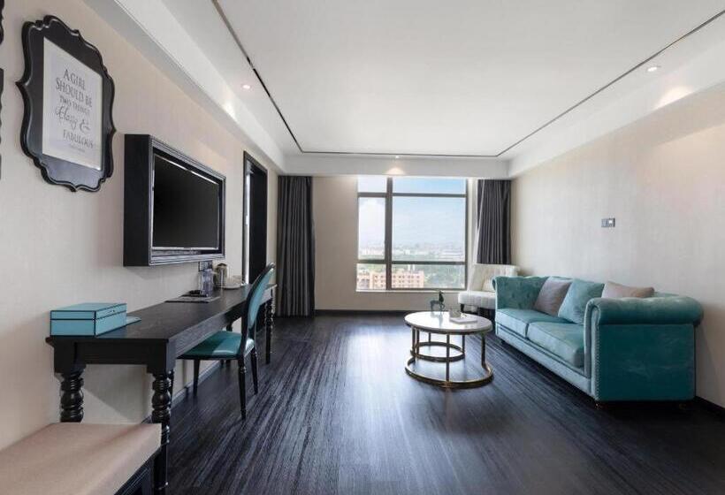 Xana Hotelle· Dongguang Chang An Binhaiwan Jian An Road