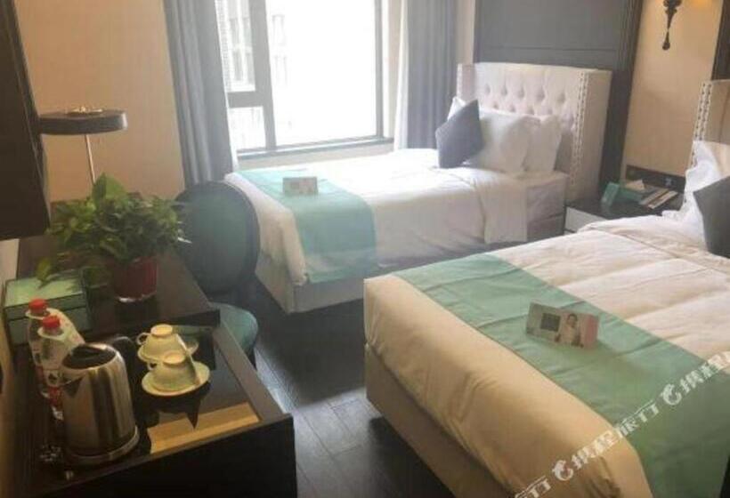 Xana Hotelle Zhengzhou North Passenger Terminal North University Town