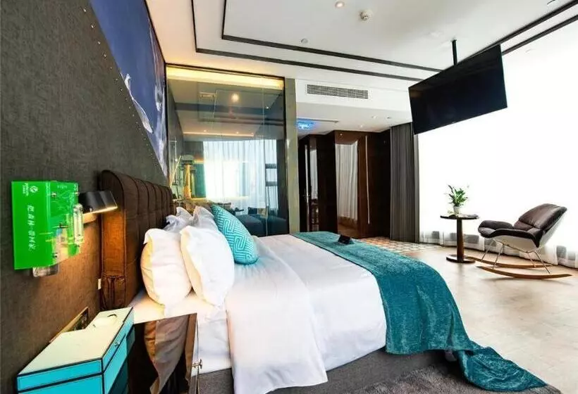 Xana Hotelle·hotel Luzhou Baizitu Square