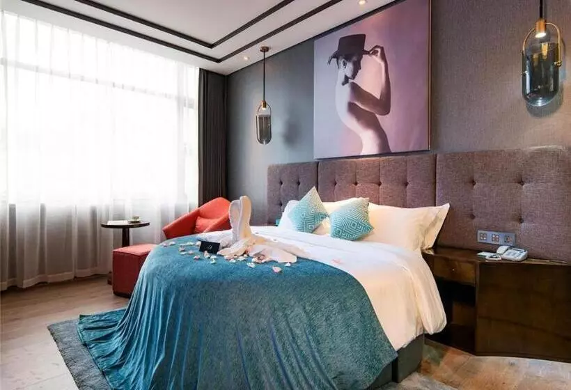 Xana Hotelle·hotel Luzhou Baizitu Square