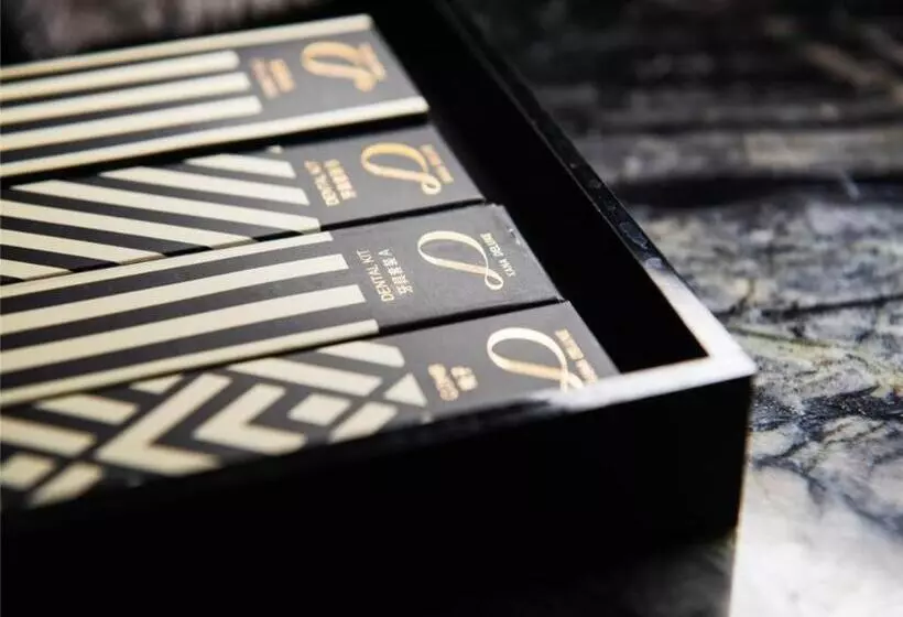 Xana Hotelle·hotel Luzhou Baizitu Square