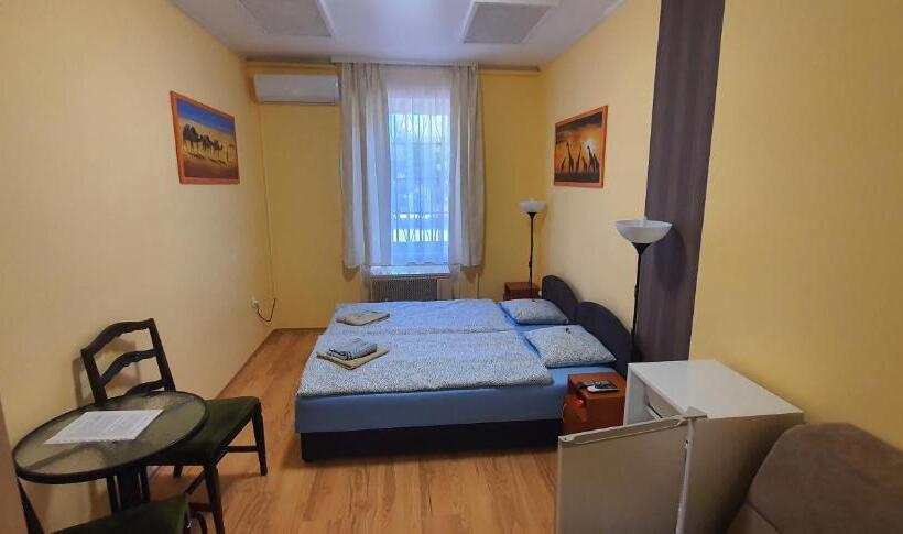 Pensionat Kölcsey 21 Vendégház