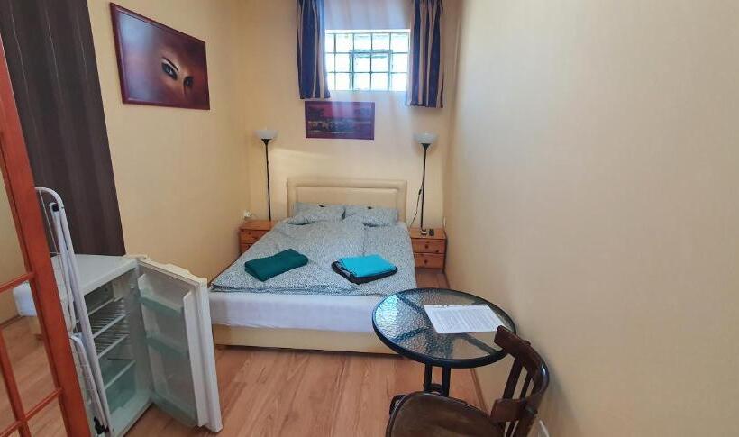 Pensionat Kölcsey 21 Vendégház