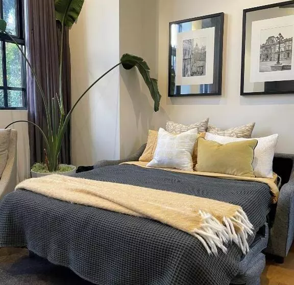 Heritage Luxury Apartment Footy & Cbd