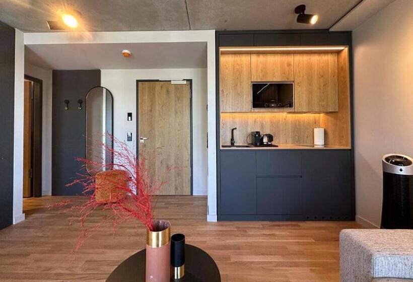 هتل B5 Apartments