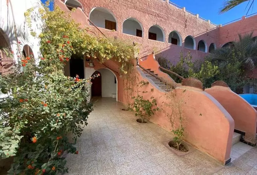 هتل Caravanserail
