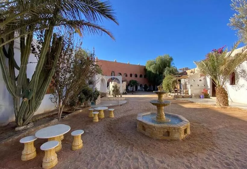 هتل Caravanserail