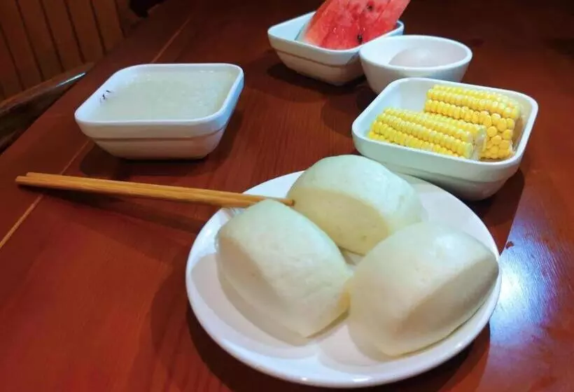 Hotelli Xana Lite Neijiang Zizhong Shanghehui Branch