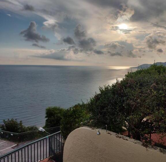 פנסיון Camera Vista Mare Ad Acciaroli Località Mezzatorre