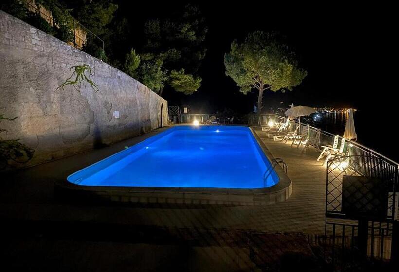 פנסיון Camera Vista Mare Ad Acciaroli Località Mezzatorre